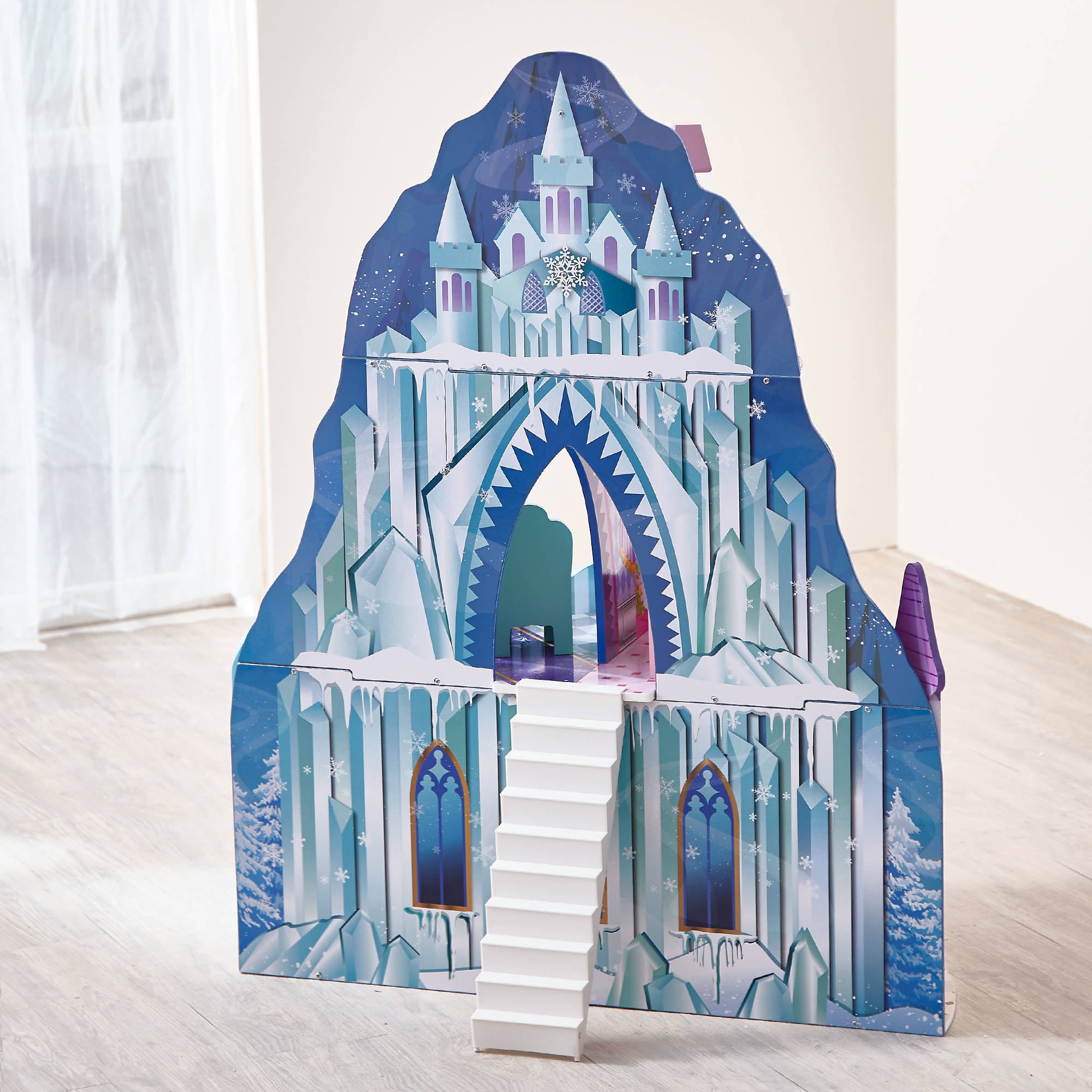 บ้านตุ๊กตาปราสาทน้ำแข็ง Teamson Kids - Ice Castle Wooden Doll House with 6 pcs Furniture for 12 inch Dolls หรูหรางดงาม ขนาดน่ารักกระทัดรัด มาพร้อมกับเฟอร์นิเจอร์ สามารถเล่นได้กับตุ๊กตา12” ขนาดบ้านไม่สิ้นเปลืองพื้นที่ในบ้าน ราคาสบายๆ นำเข้าจาก USA ของแท้ 1