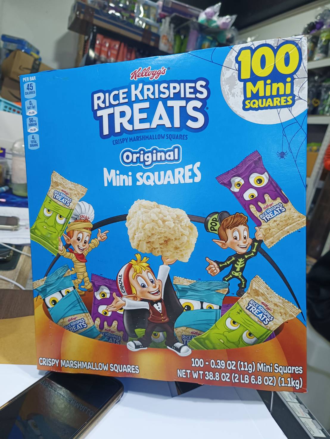 นำเข้า🇺🇸 ขนมฮาโลวีน🎃 ข้าวพองกรอบ แพค100 ชิ้น Kellogg's Rice Krispies Treats Halloween Mini Squares (100 ct.) ราคา 1,990 บาท