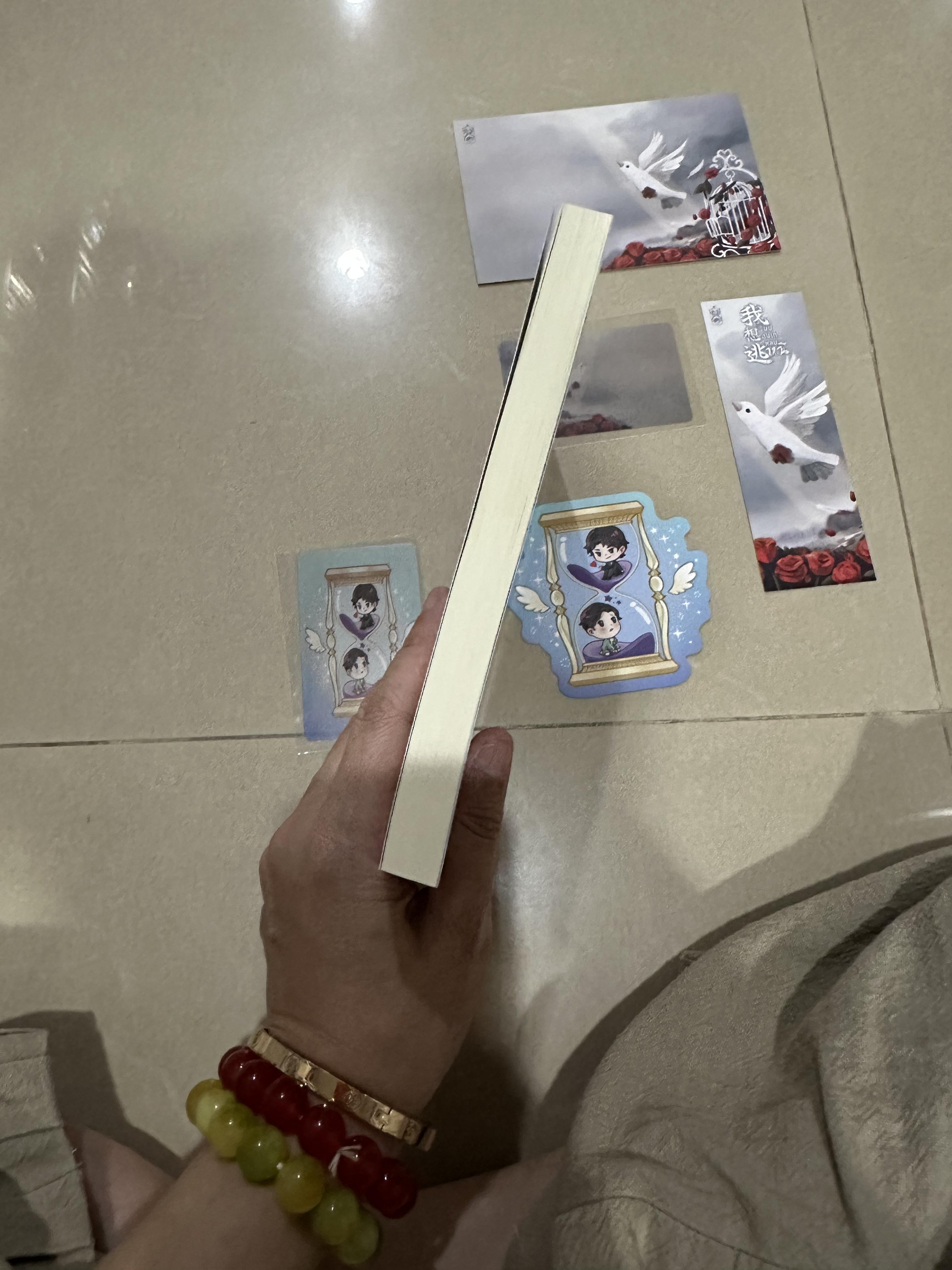 นิยายแปล ผมอยากหลบหนี รอบจอง