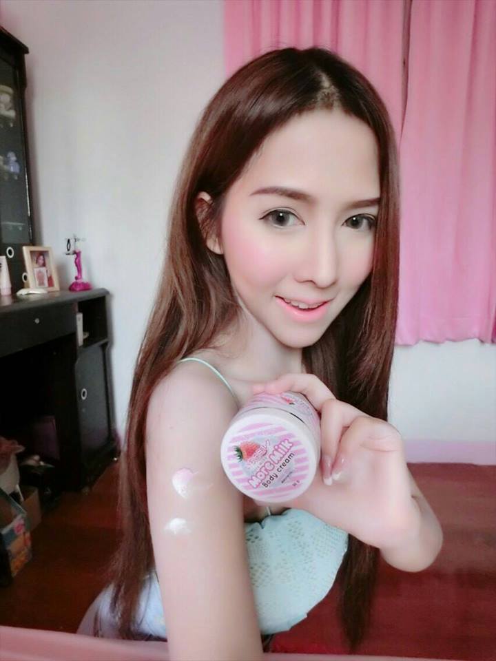 มอมิลค์ ทูโทน (More Milk Body Cream By Fairymilky)