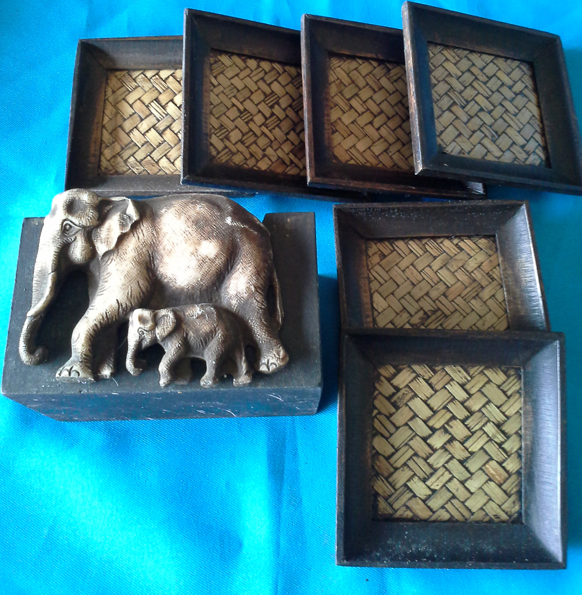 เซ็๖จานรองแก้วช้าง ส่งฟรี