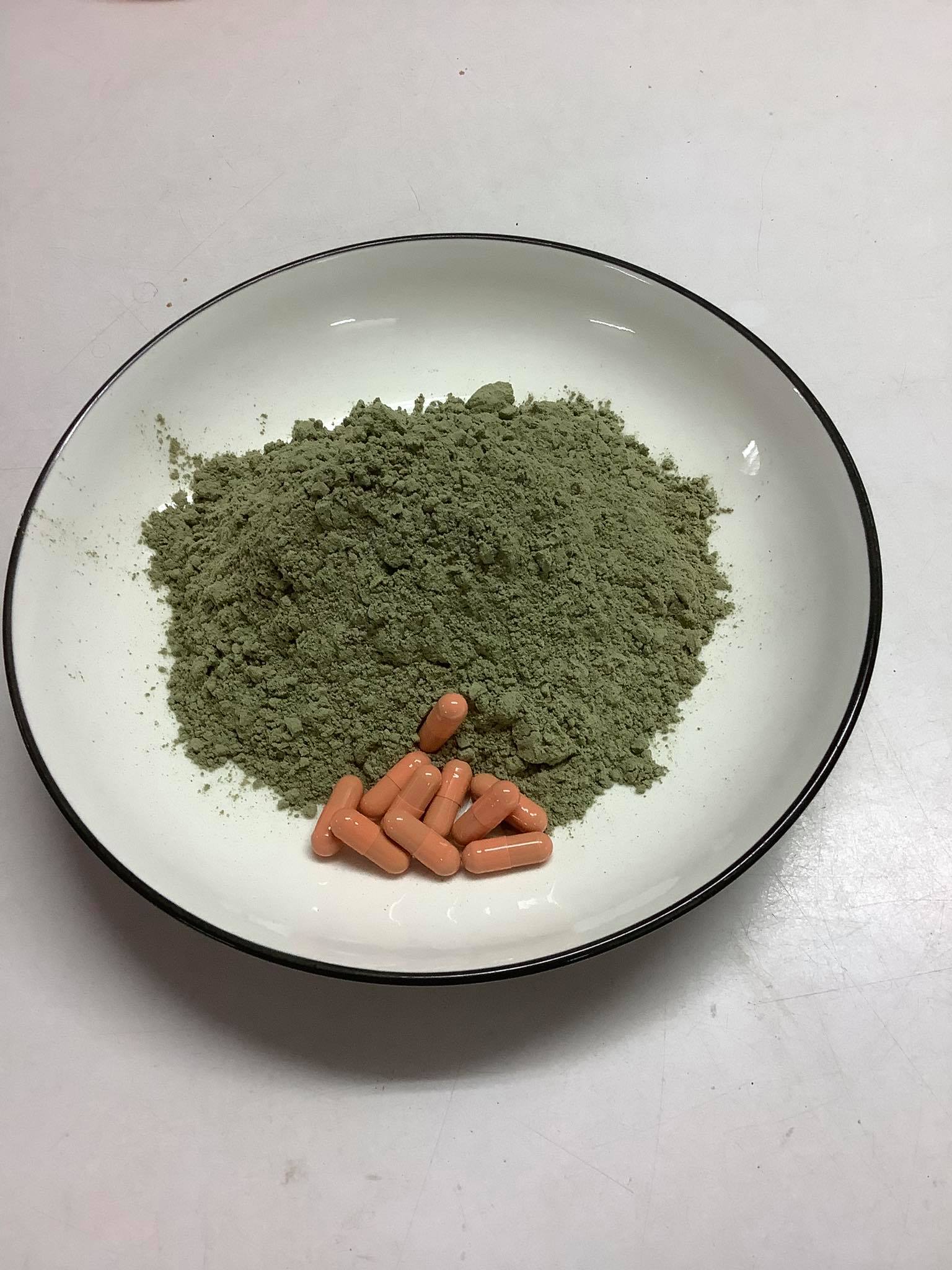 ฟ้าทะลายโจรแคปซูล ฟ้าทะลายโจร ของแท้ 100% บรรจุ 100 เม็ด ผลิตจากใบฟ้าทะลายโจร ของแท้ไม่มีผสม สินค้าคุณภาพจากไร่จะเมย์