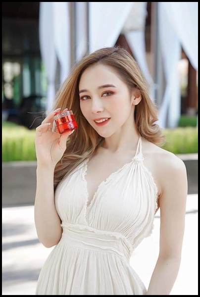 ครีมกุหลาบอาบแสงจันทร์ มัทนา Matana Honey Moon Rose Cream