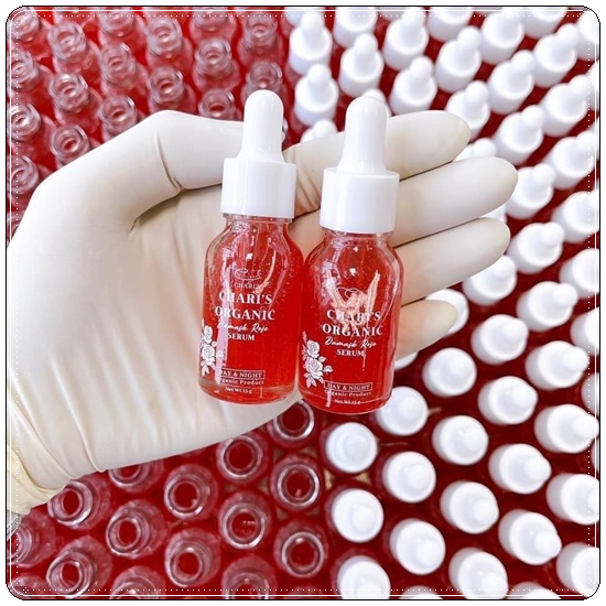เซรั่มเลือดกุหลาบ ชาริส์ Chari's Organic Damask Rose Serum (ส่งฟรี)