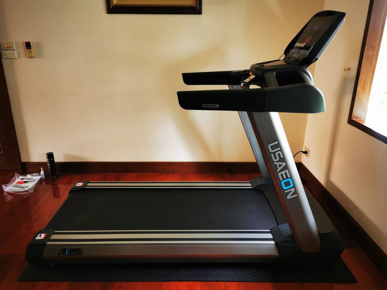 ลู่วิ่งไฟฟ้าฟิตเนส USAeon รุ่น Ai62 Motor 5 AC