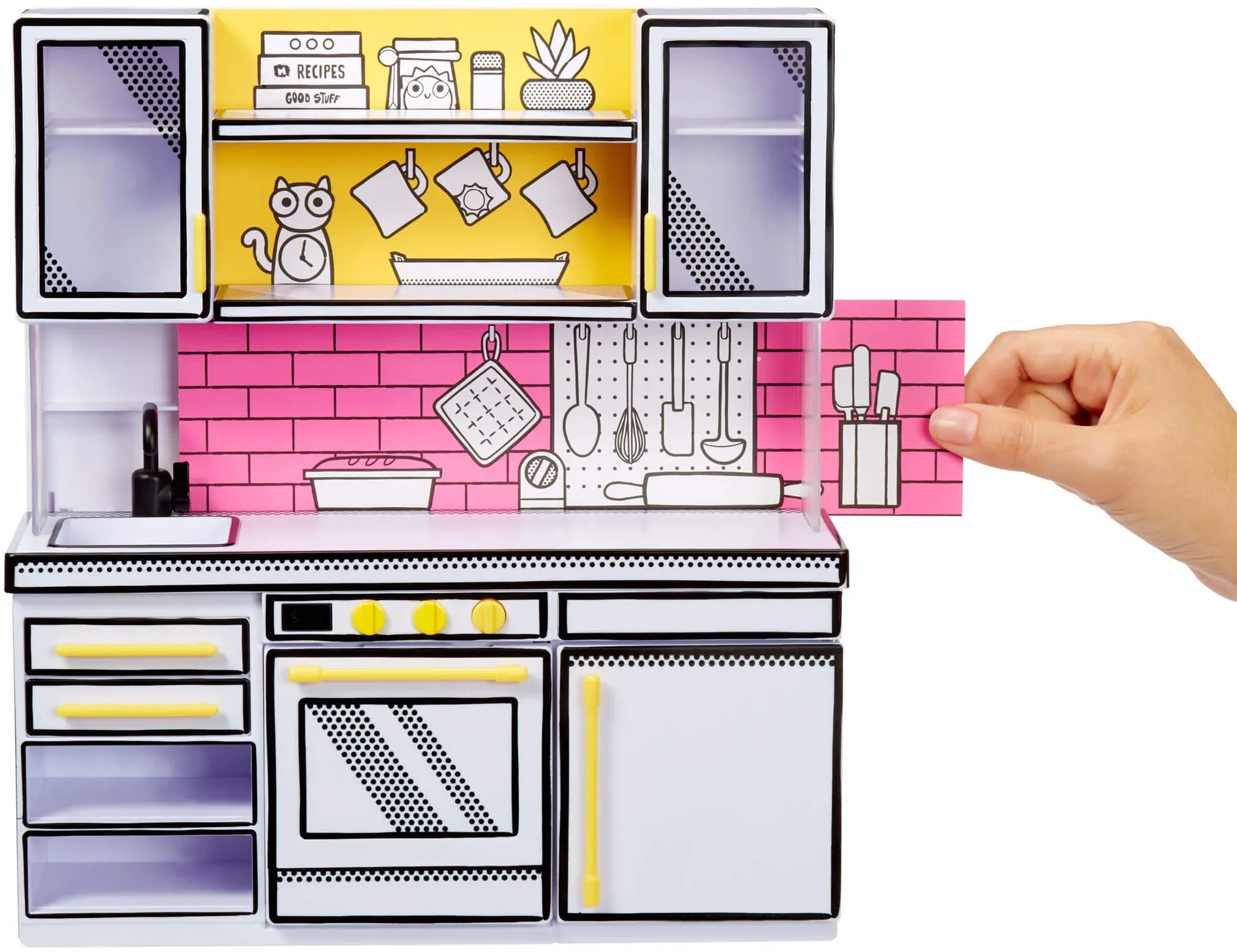 นำเข้า 🇺🇲 Miniverse Make It Mini Kitchen ของ MGA - ชุดของเล่นครัว DIY ราคา 2,190 บาท ค่าจัดส่ง 100 บาท