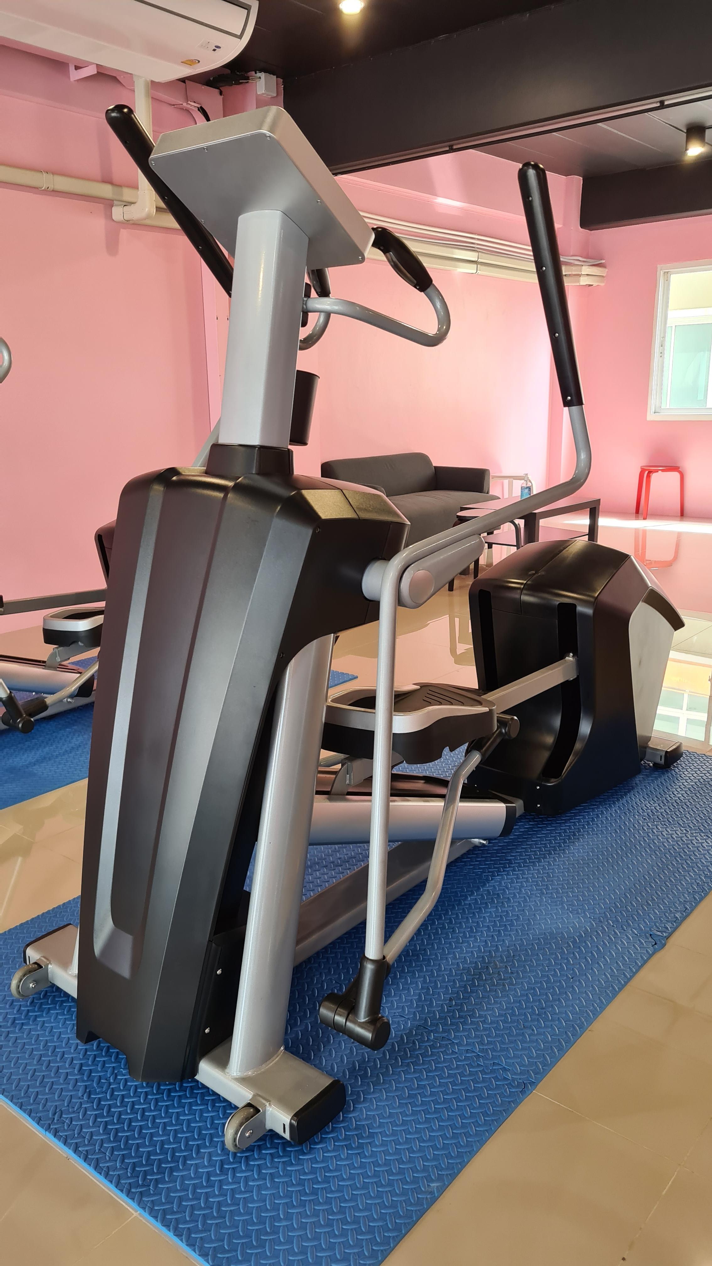 เครื่องเดินวงรี Elliptical: EX9201B (Commercial)