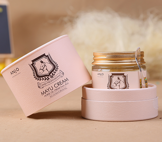 ครีมสกัดเข้มข้นจากน้ำมันม้า (Anjo Mayu Cream Horse Oil Cream)