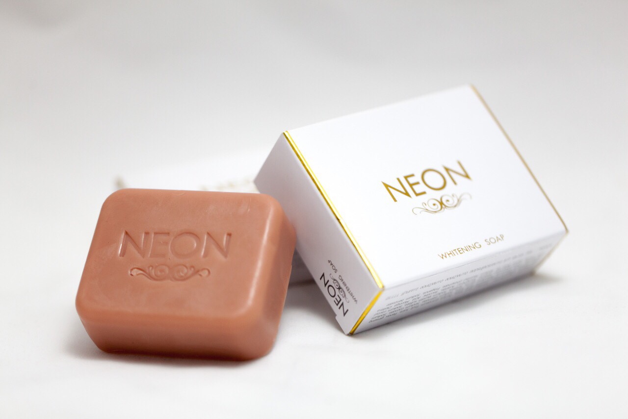 สบู่ผิวขาวนีออน (NEON WHITENING SOAP)