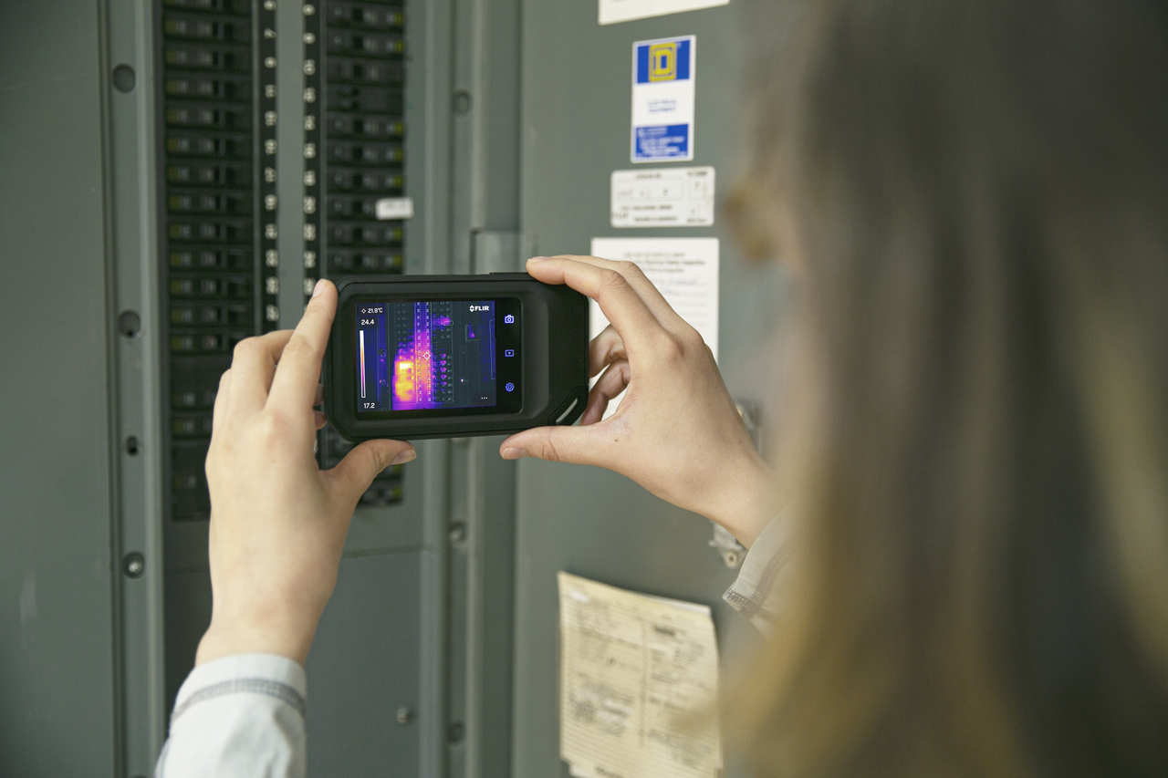 FLIR รุ่นC5กล้องถ่ายภาพความร้อนที่รองรับ Wi-Fi Thermography camera with Wi-Fi Cloud compatible C5