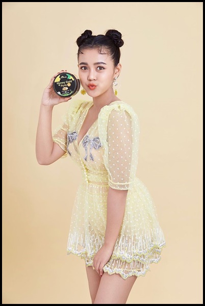 สครับคลีโอพัตรา สครับน้ำผึ้งป่าทองคำ Honey Gold Body Scrub (โปรส่งฟรี)