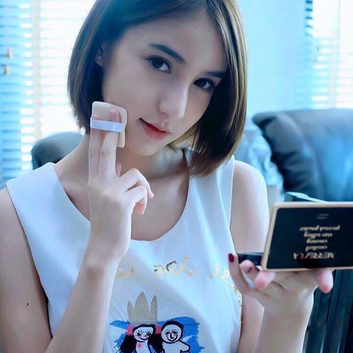 เมอร์เรซกาแป้งพัฟกันน้ำ กันแดดสูตรใหม่ (Merrez'ca Excellent Covering Skin Setting Pressed Powder)