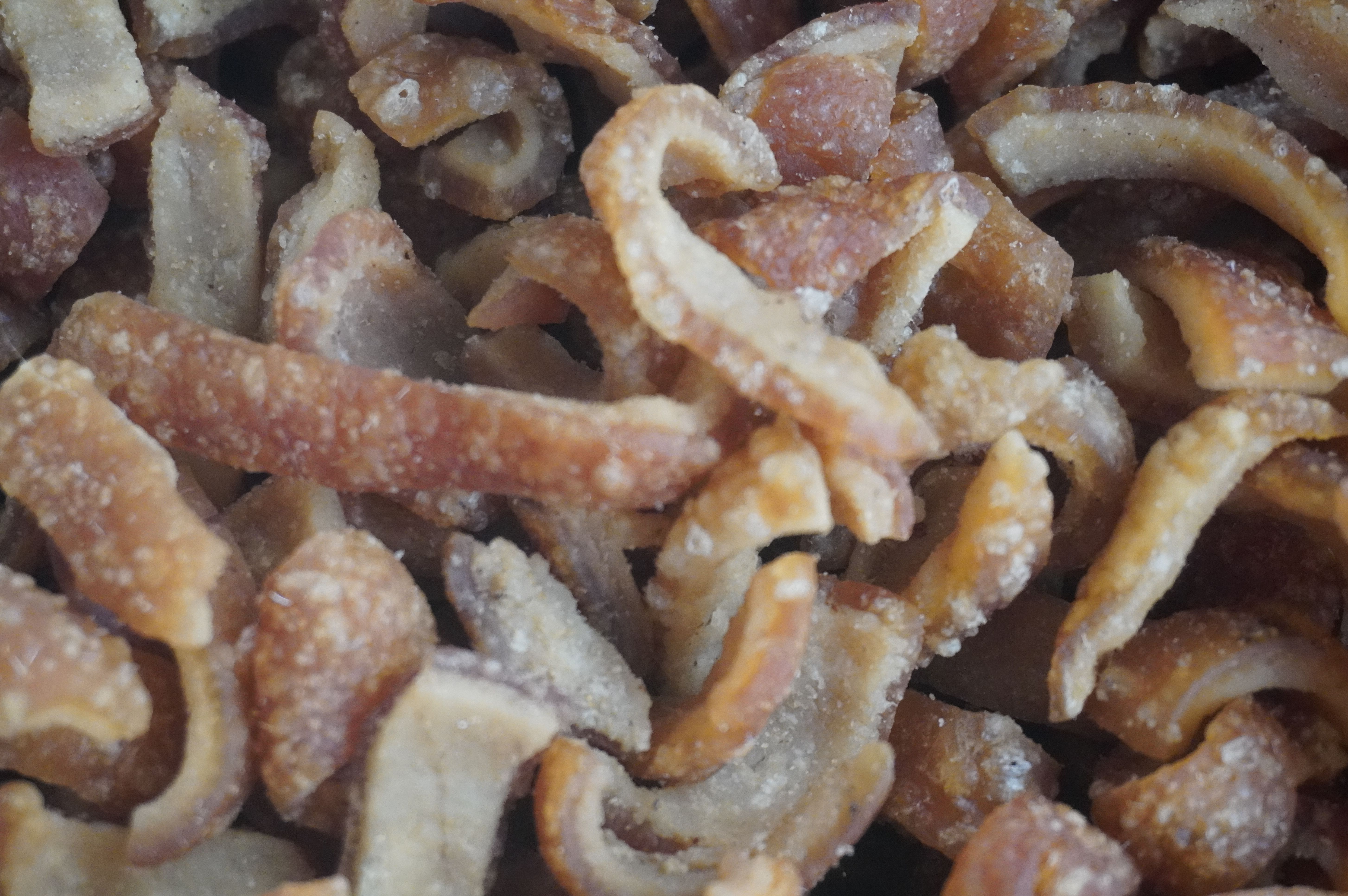 แคบหมู (สูตรไทยใหญ่ แบบที่ 2) ยังไม่ได้ทอด ขนาด 50 กรัม แคบหมูไร้มัน แคบหมูปรุงรส (ชนิดแห้ง ยังไม่ได้ทอด) แคบหมูไร้มันกึ่งสำเร็จรูป Pork rind, Pork crackling สูตรเด็ดไม่ซ้ำใคร สินค้าผลิตใหม่ตลอด รับประกันความพอใจ แคบหมูเชียงใหม่ รสชาติดี