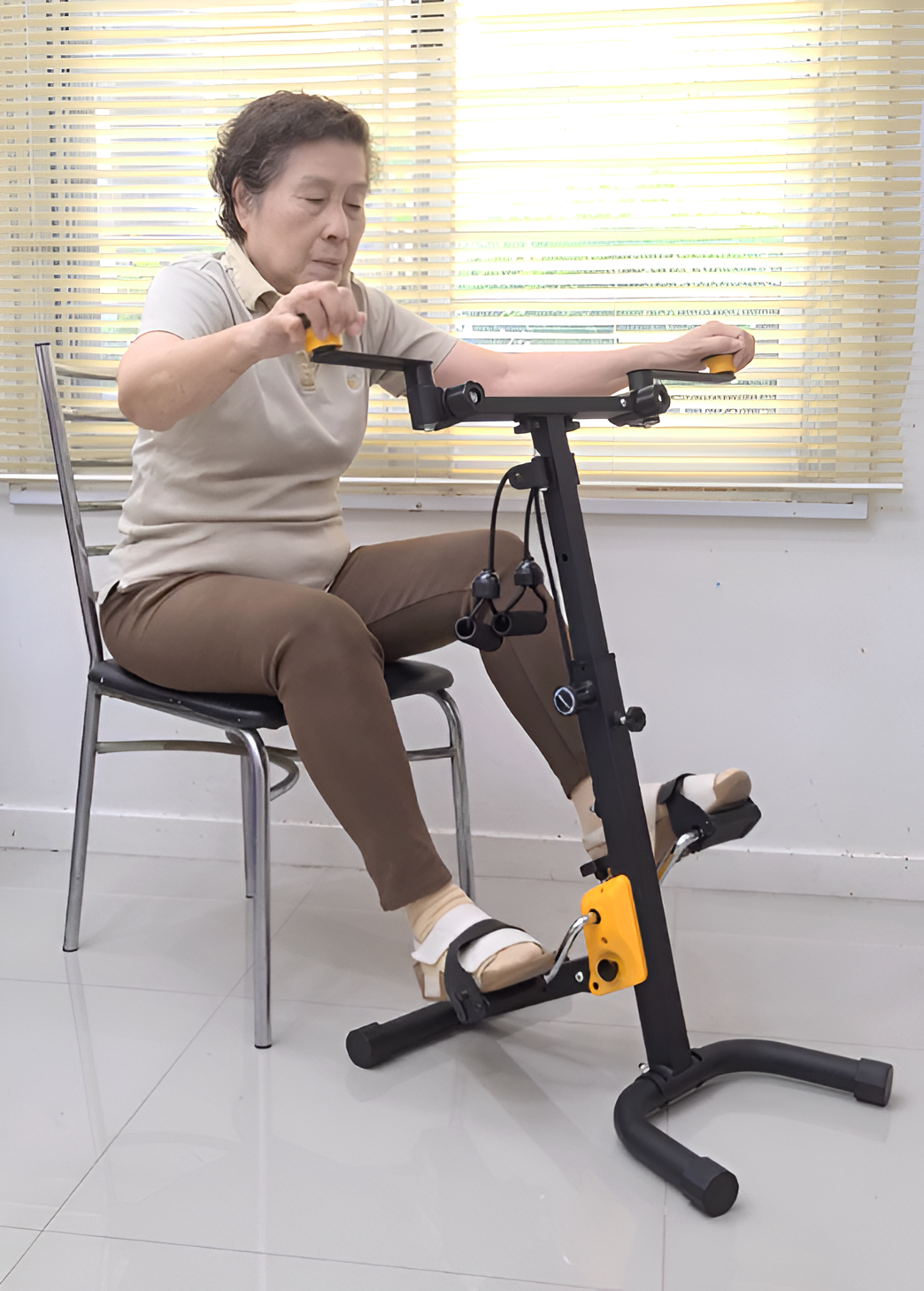 จักรยานออกกำลังกายผู้สูงอายุ, จักรยานกายภาพบำบัด, จักรยานคนแก่, จักรยานออกกำลังกายในบ้าน