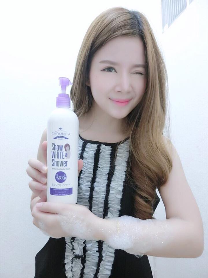 โชว์ไวท์ ชาวเวอร์ ครีมอาบน้ำสูตรอาหรับ (Show white Shower by.Chomnita)
