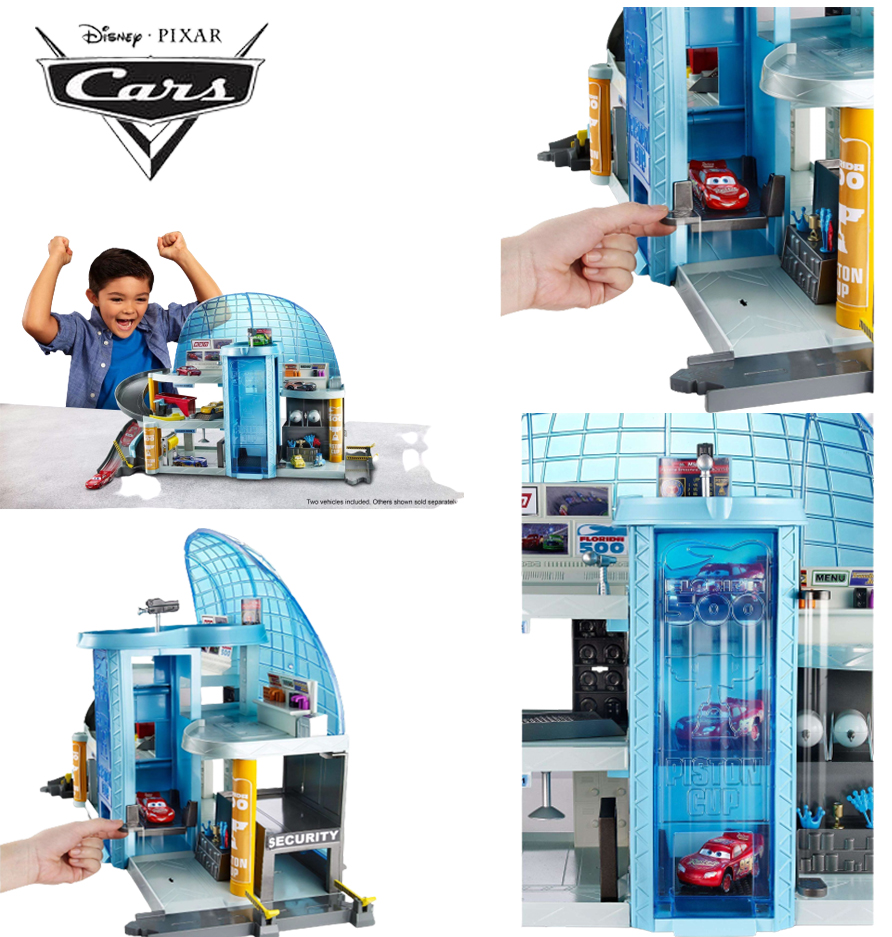 โรงรถDisney Cars Toys Garage Playset with Lightning Mcqueen & Cruz Ramirez Toy Cars ราคา 2,990.-