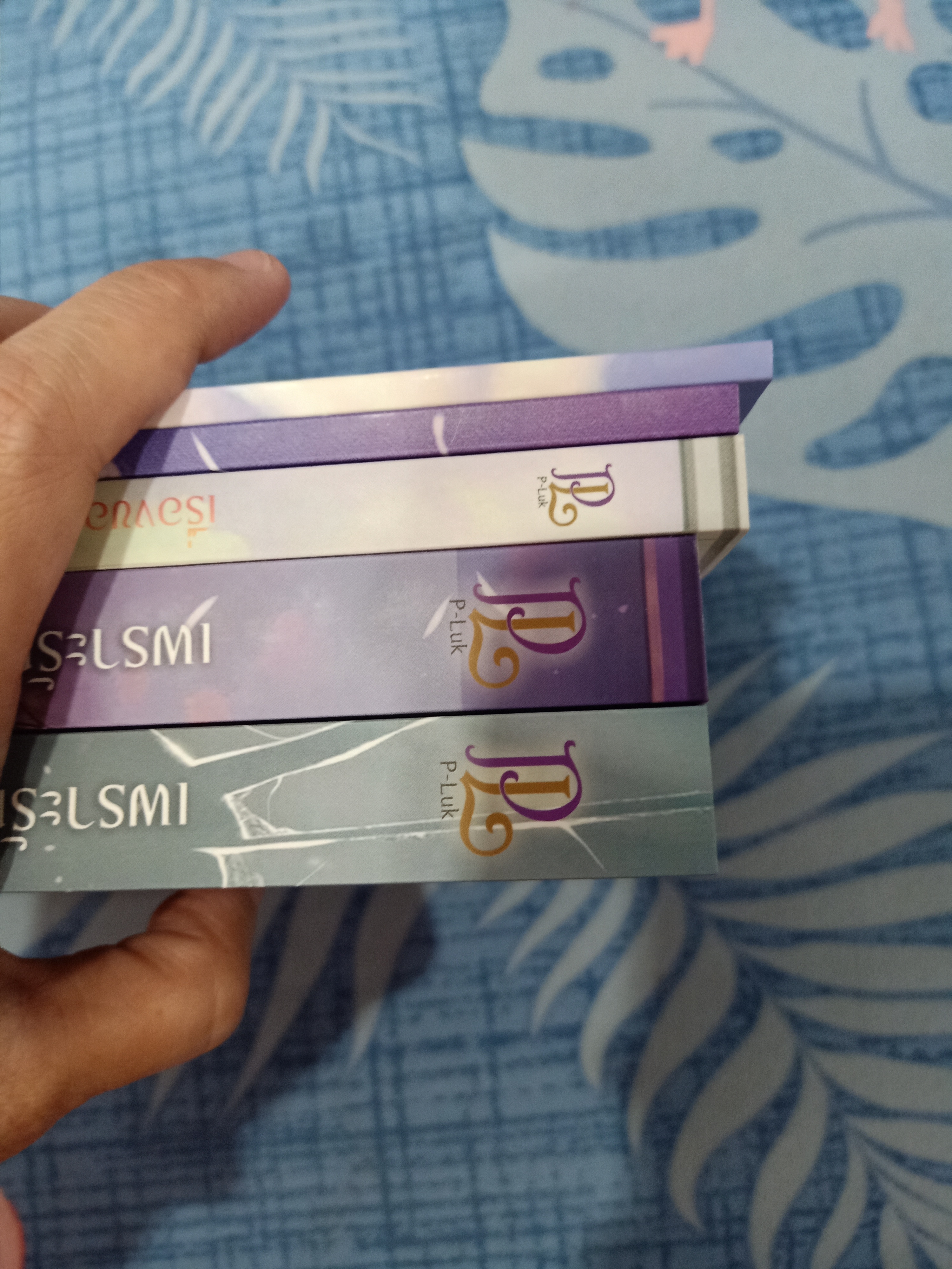 Boxset นิยายแต่ง เพราะรักจึงเปลี่ยนได้ + เรื่องของผมกับสิทธิ รอบจอง