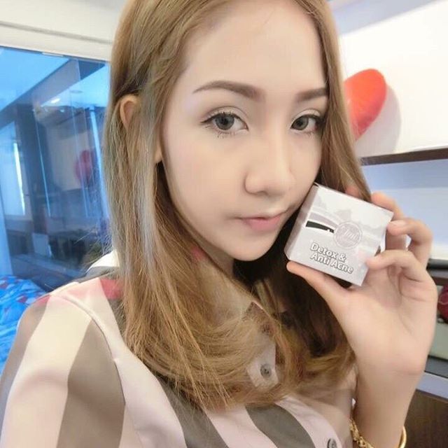 สบู่ Ami Detox Anti Acne เอมิ สบู่ดีท็อกสิวและริ้วรอย
