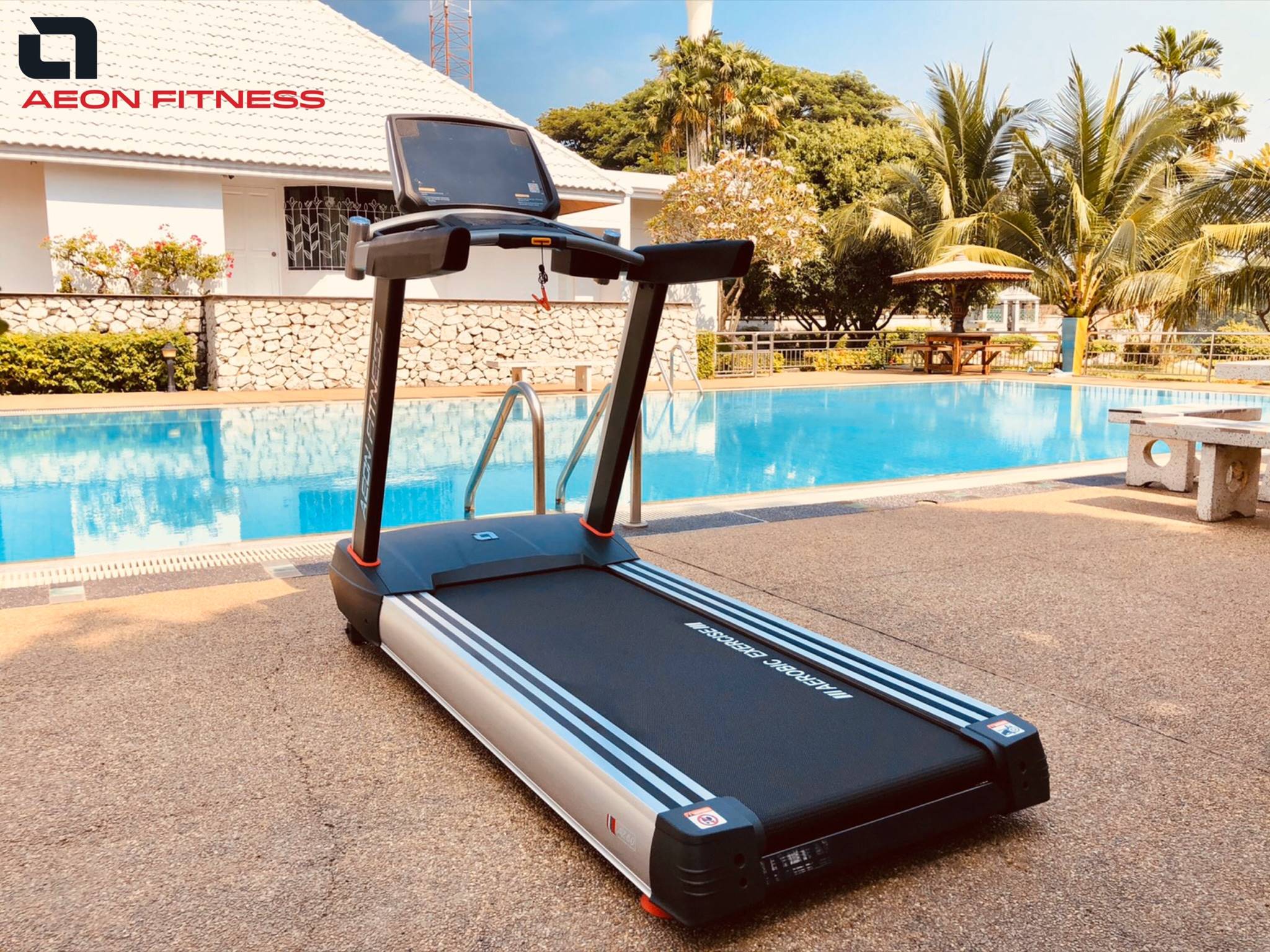 ลู่วิ่งไฟฟ้าAeonFitnessรุ่นAZ60 / Motor AC 4 HP