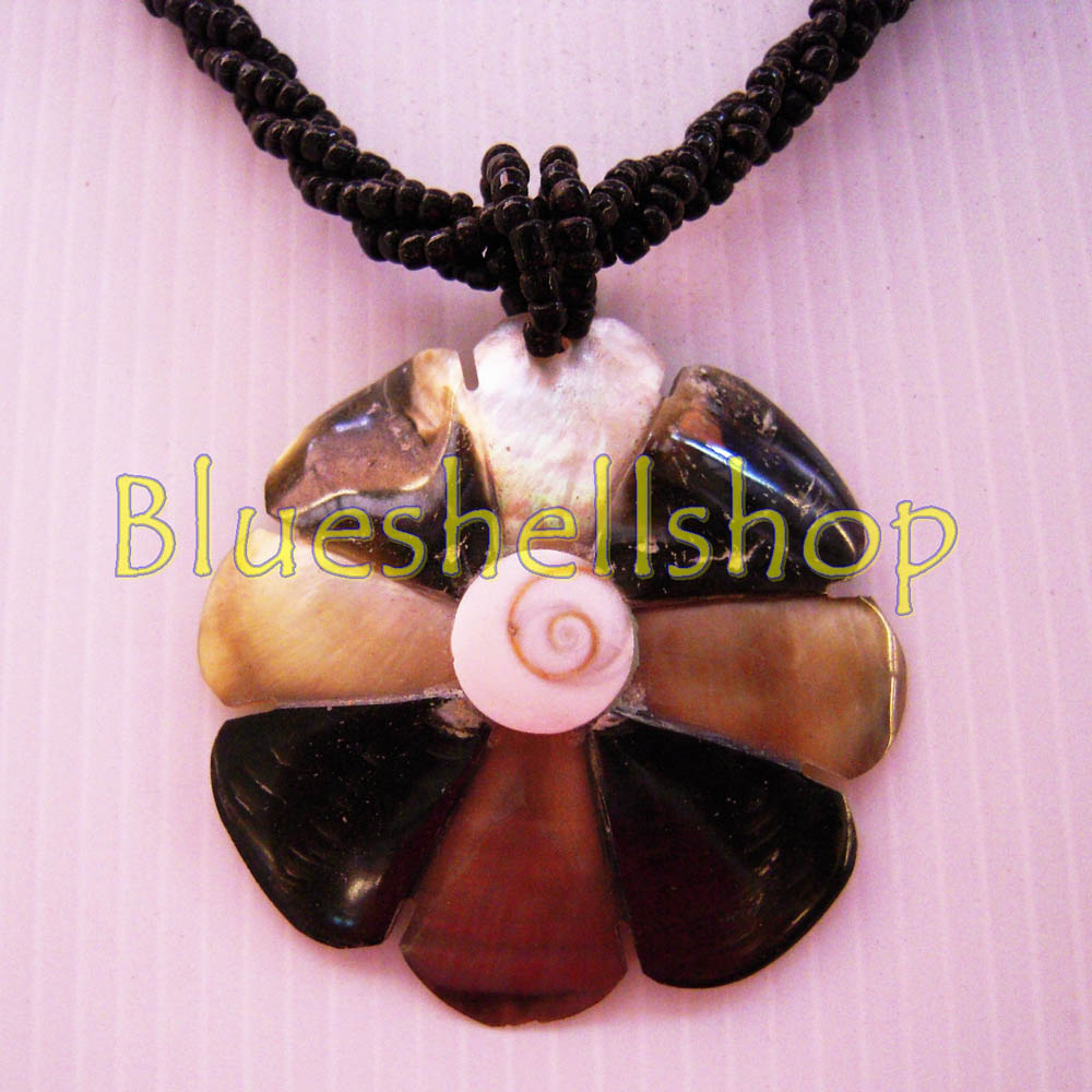 สร้อยลูกปัดแปดแฉกสองสี