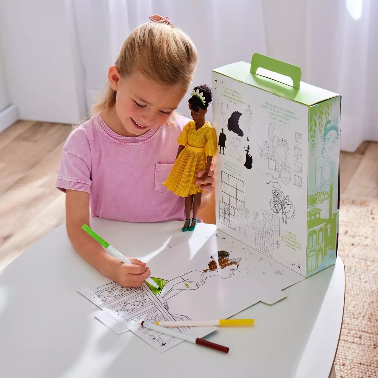 นำเข้า 🇺🇸 เซ็ทตุ๊กตาเทียน่าและกิจกรรมระบายสีTiana Disney Story Doll, The Princess and the Frog 11" ราคา 1,590 บาท