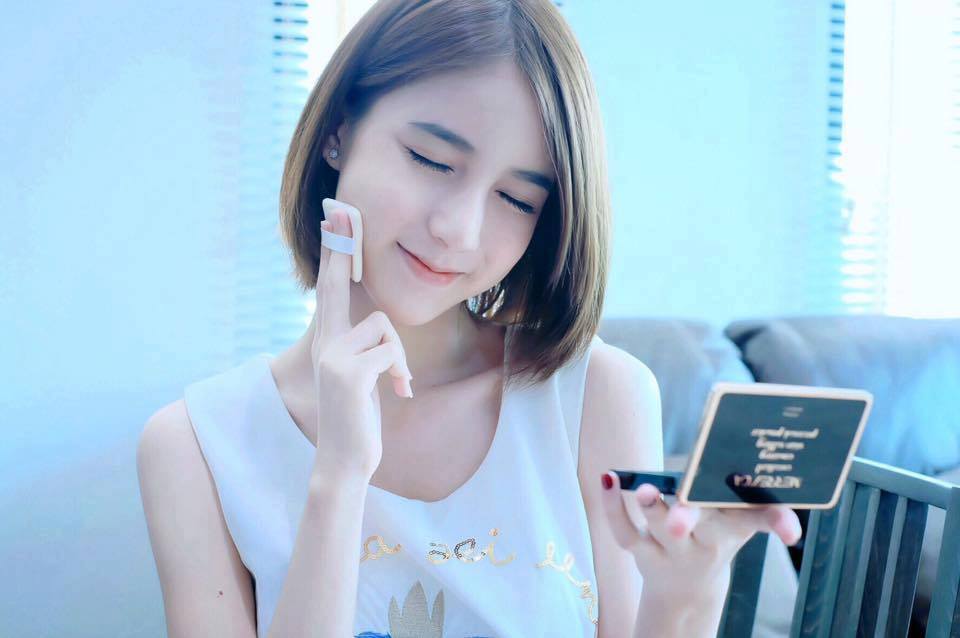 เมอร์เรซกาแป้งพัฟกันน้ำ กันแดดสูตรใหม่ (Merrez'ca Excellent Covering Skin Setting Pressed Powder)