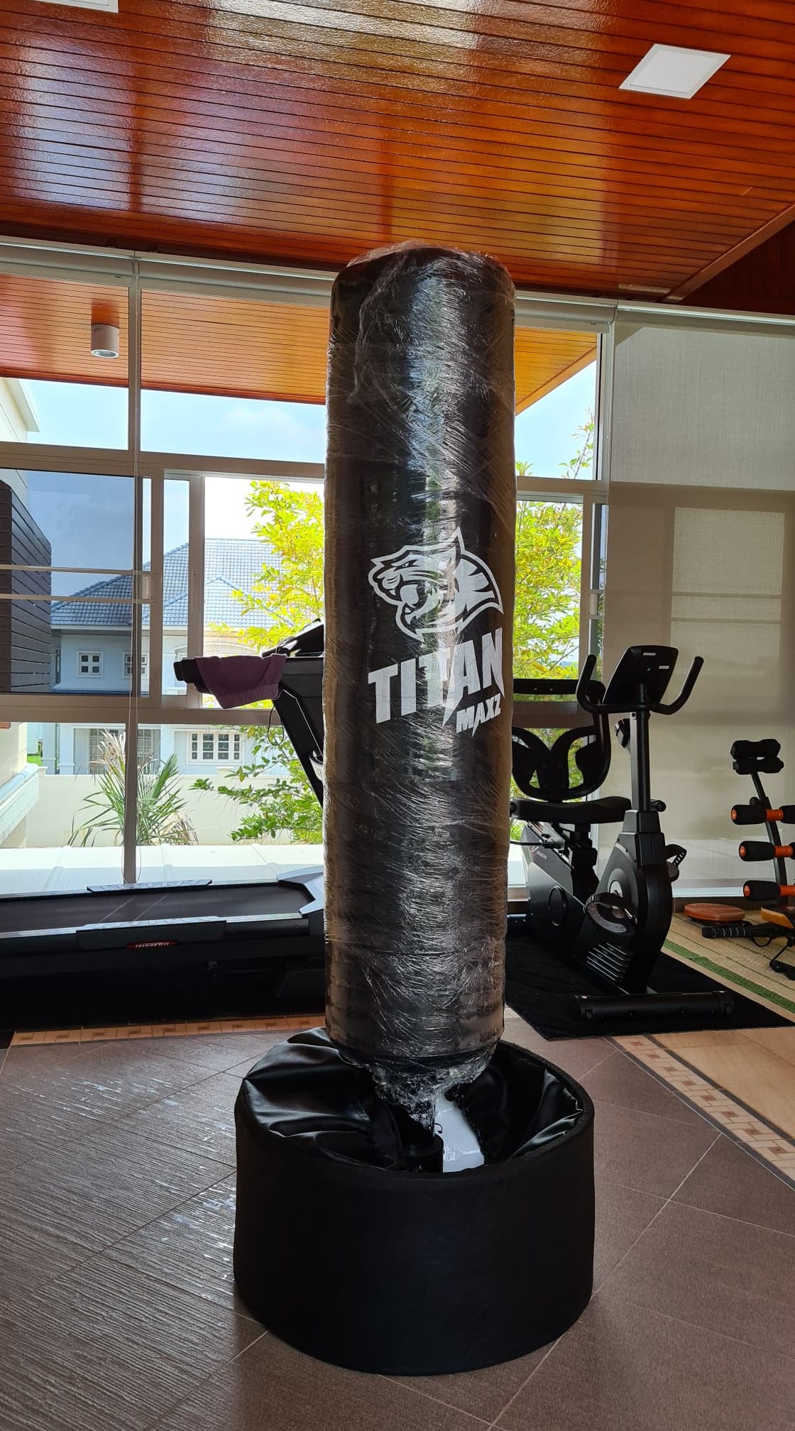 กระสอบทรายตั้งพื้นรุ่น TitanFit วางได้ทุกพื้นผิว