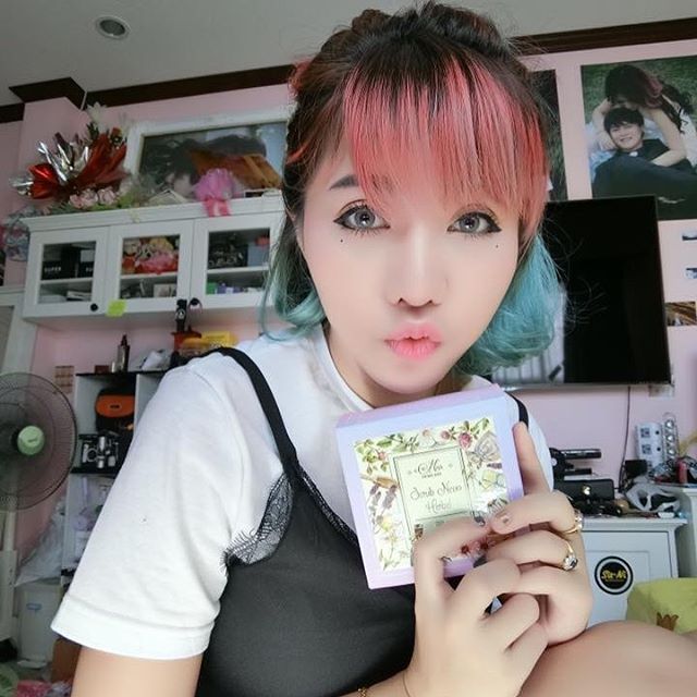 สครับนีออน (SCRUB NEON Herbel 2in1) ทั้งขัดทั้งอาบใน 1 เดียว