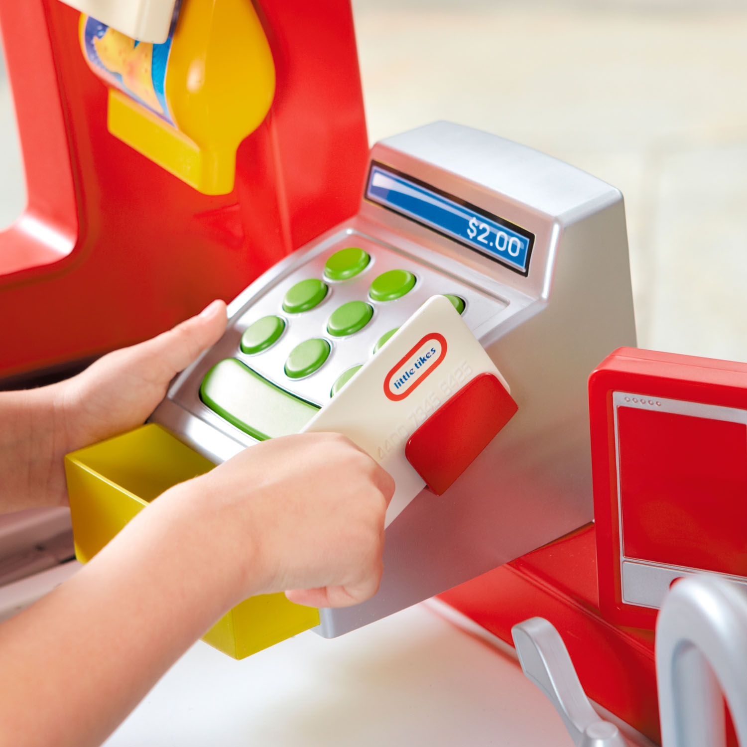 พร้อมส่ง! รถขายอาหารฟู๊ดทรัค 2in1 จาก Little Tikes 2-in-1 Food Truck ราคา 7,590 บาท