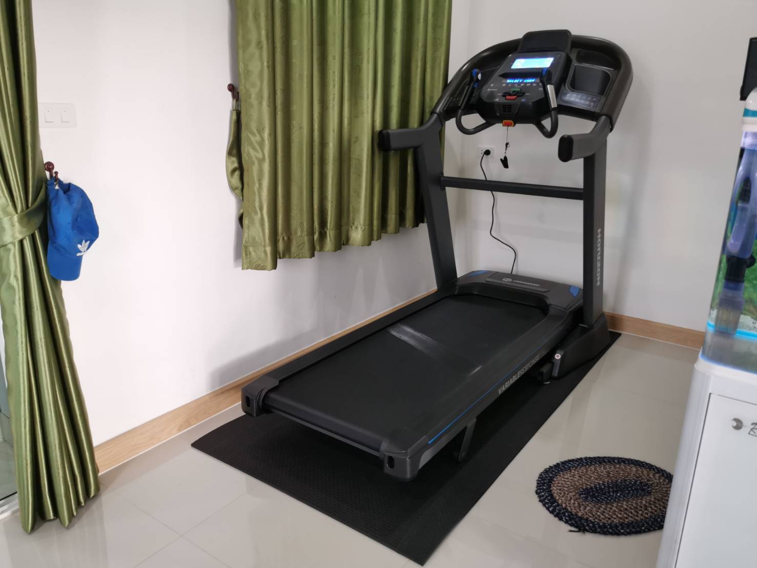 ลู่วิ่งไฟฟ้า Horizon 7.4AT ส่วนลดพิเศษติดต่อ