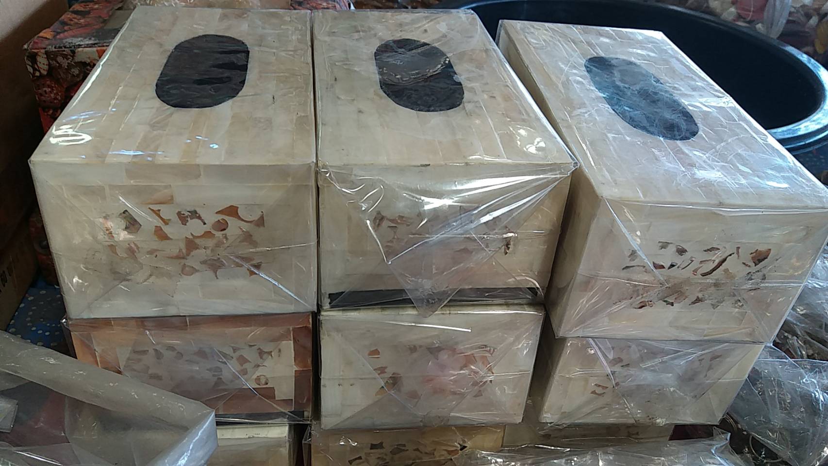 กล่องทิชชู่ทำจากเปลือกหอยมุก