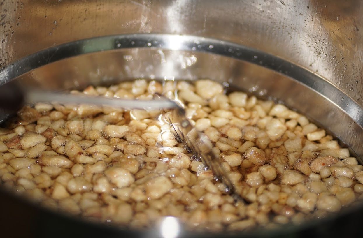 น้ำพริกกากหมู ขนาด 100 กรัม สูตรดั้งเดิม จากเชียงใหม่ ใหม่ สด ทุกวัน Pork Crackling Chili Paste น้ำพริกโฮมเมด Homemade กากหมูเจียวเอง ทานคู่กับข้าวสวยร้อน ๆ