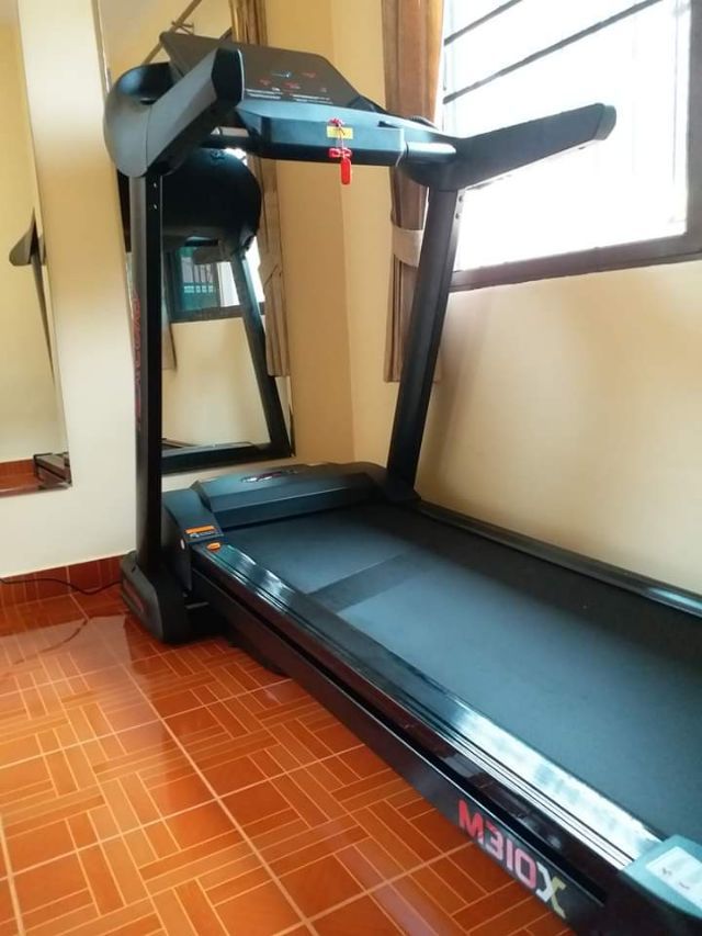 ลู่วิ่งไฟฟ้า Mercury M310X/6.0 hp ขายตัวโชว์