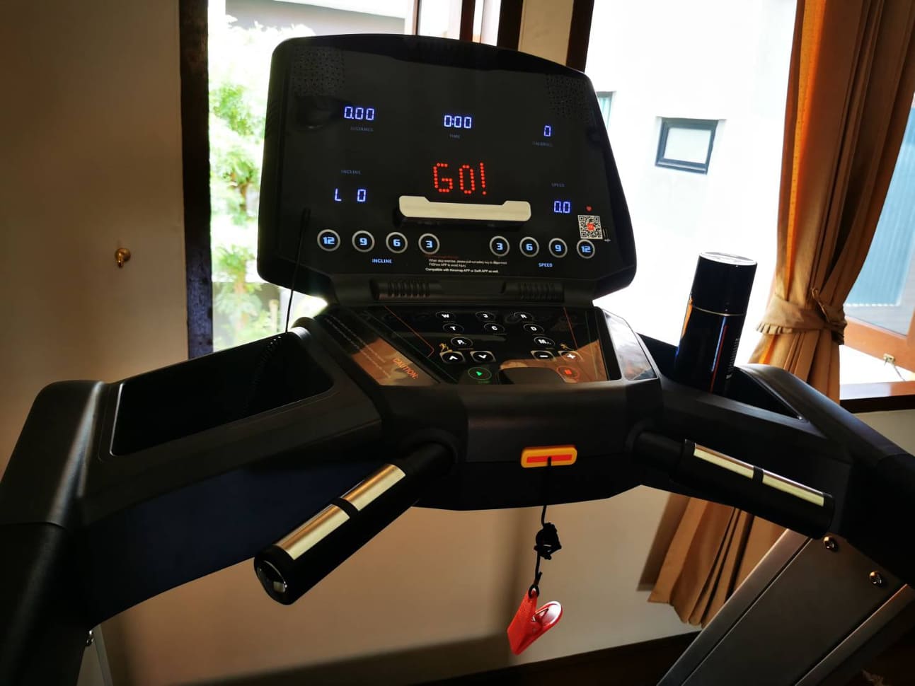 ลู่วิ่งไฟฟ้าฟิตเนส USAeon รุ่น Ai62 Motor 5 AC