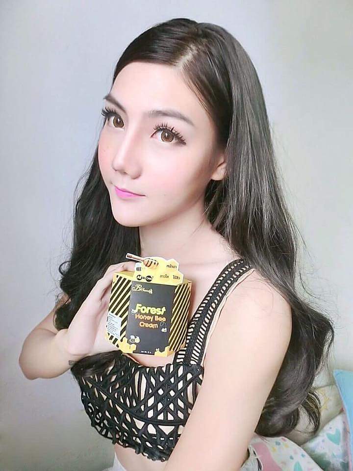 ครีมน้ำผึ้งป่า (Forest Honey Bee Cream By B'Secret)