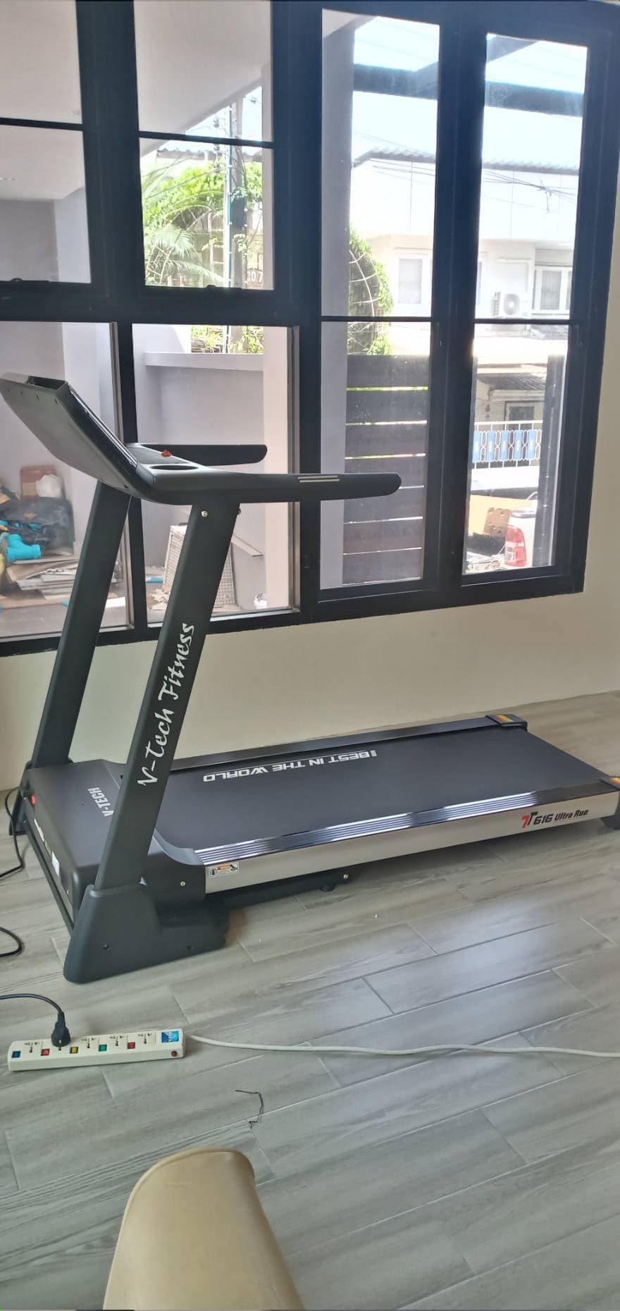 ลู่วิ่งไฟฟ้า V TECH รุ่น T616 วีเทคลู่วิ่งไฟฟ้า