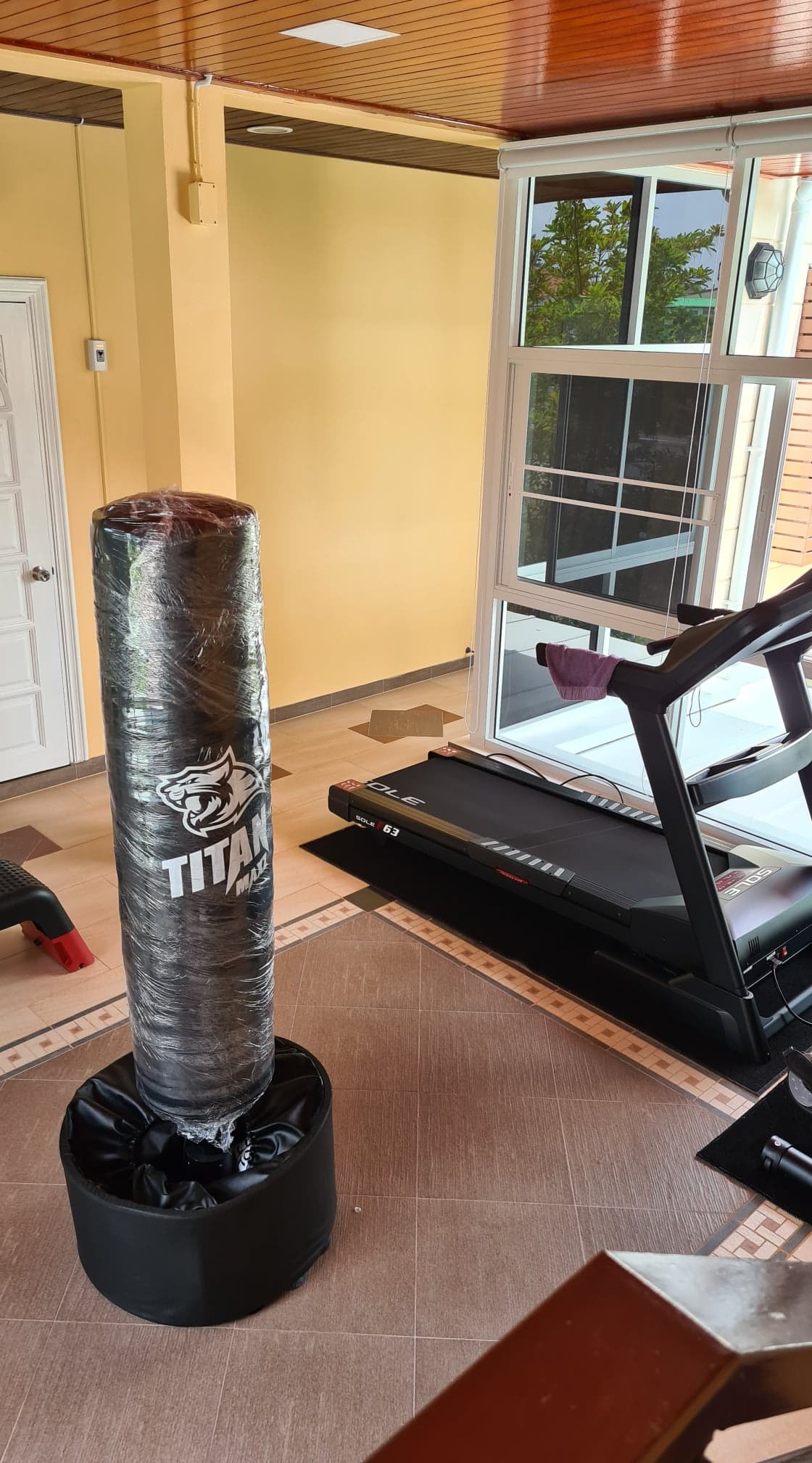 กระสอบทรายตั้งพื้นรุ่น TitanFit วางได้ทุกพื้นผิว