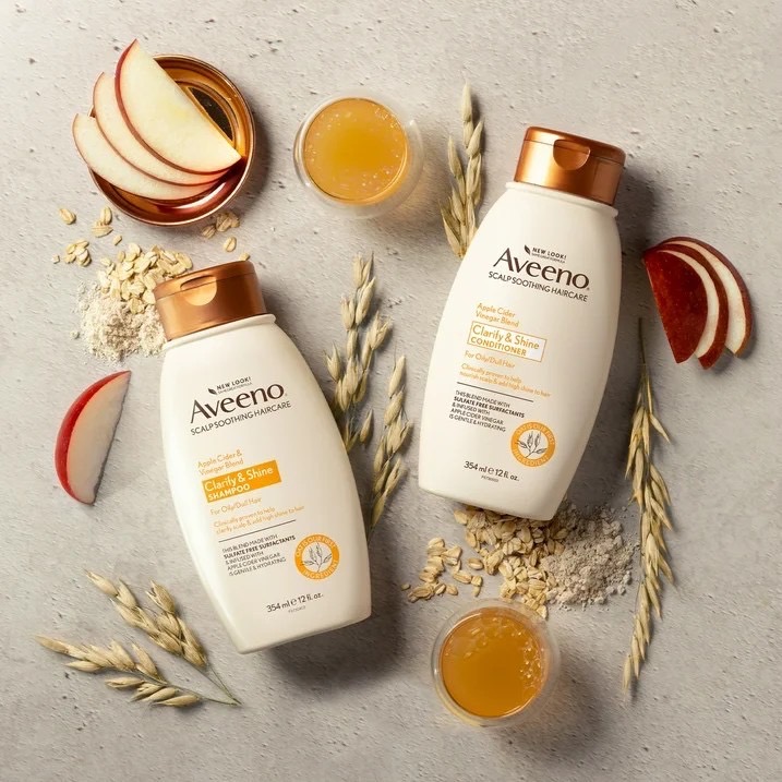 นำเข้า USA Aveeno, แชมพู Apple Cider Vinegar Clarifying Shampoo, Shine Enhancing ขนาด 12 ออนซ์ ราคา 690 บาท