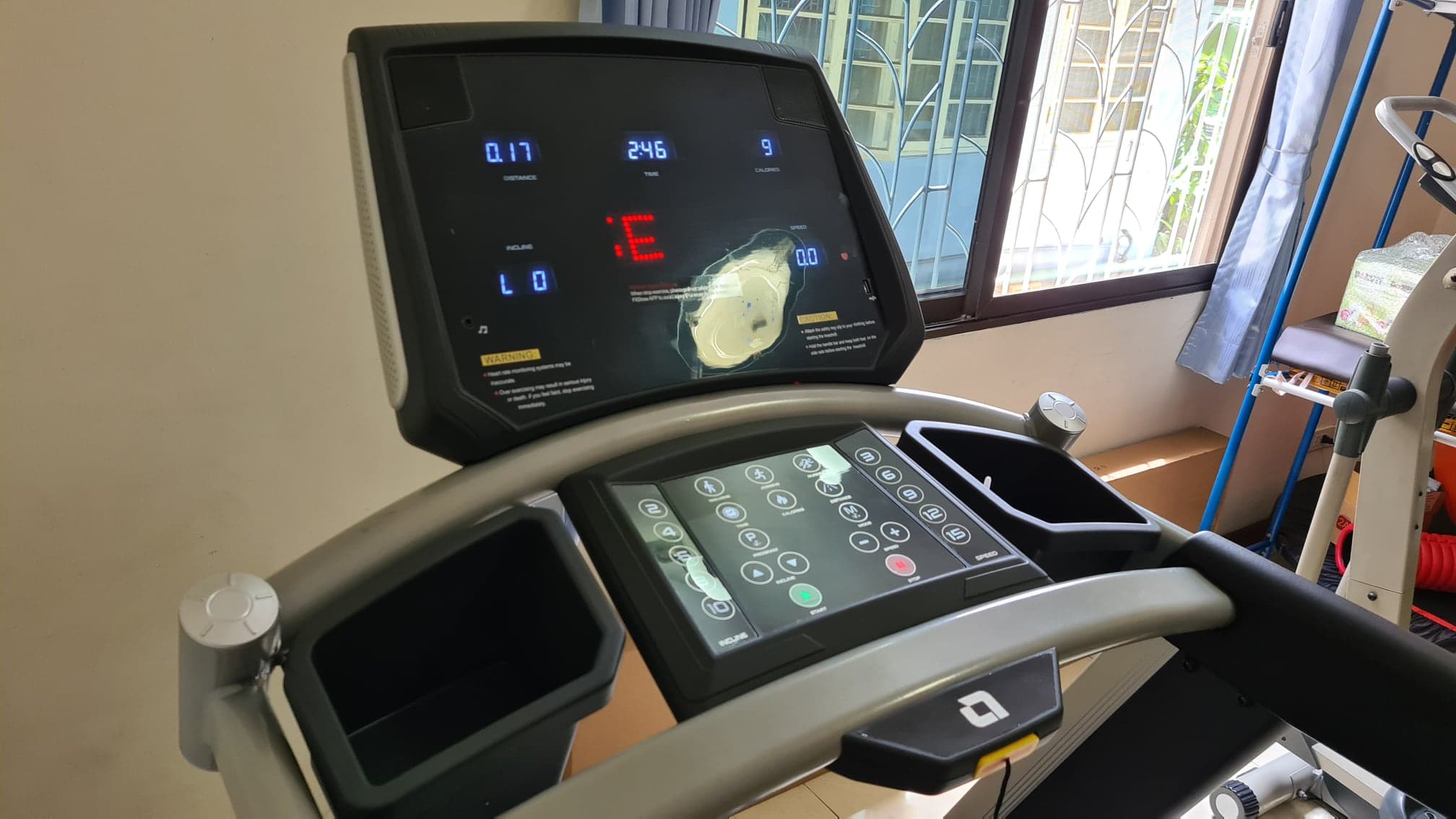 ลู่วิ่งไฟฟ้าAeonFitnessรุ่นAZ60 / Motor AC 4 HP