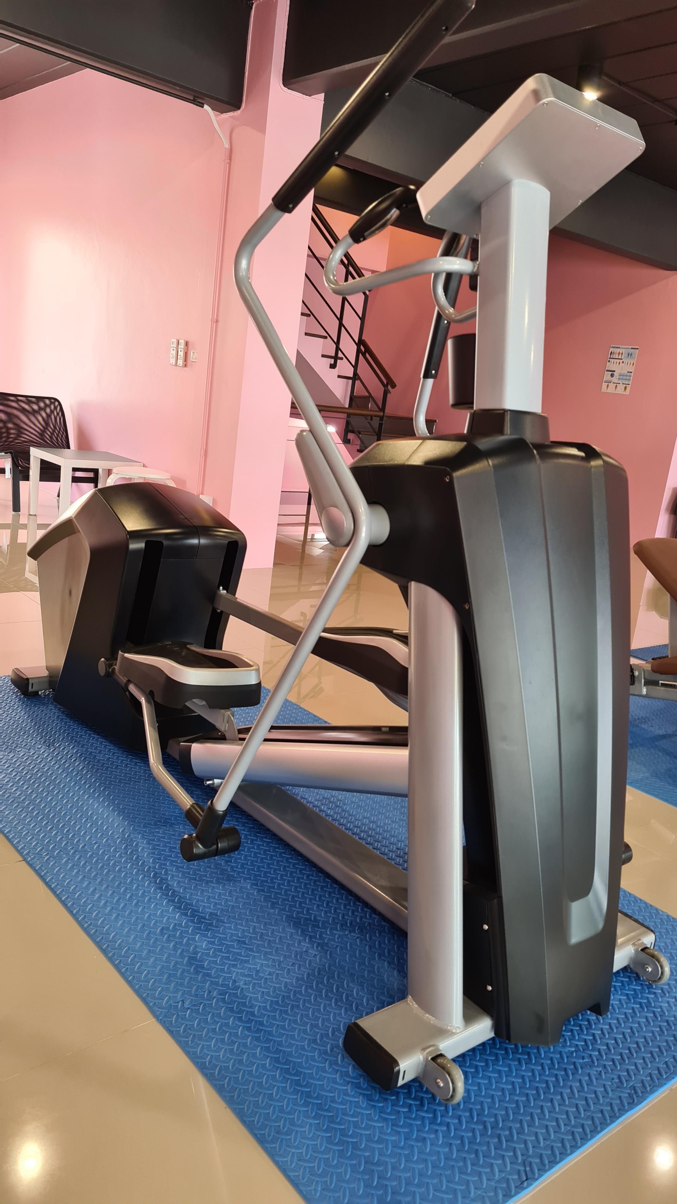 เครื่องเดินวงรี Elliptical: EX9201B (Commercial)