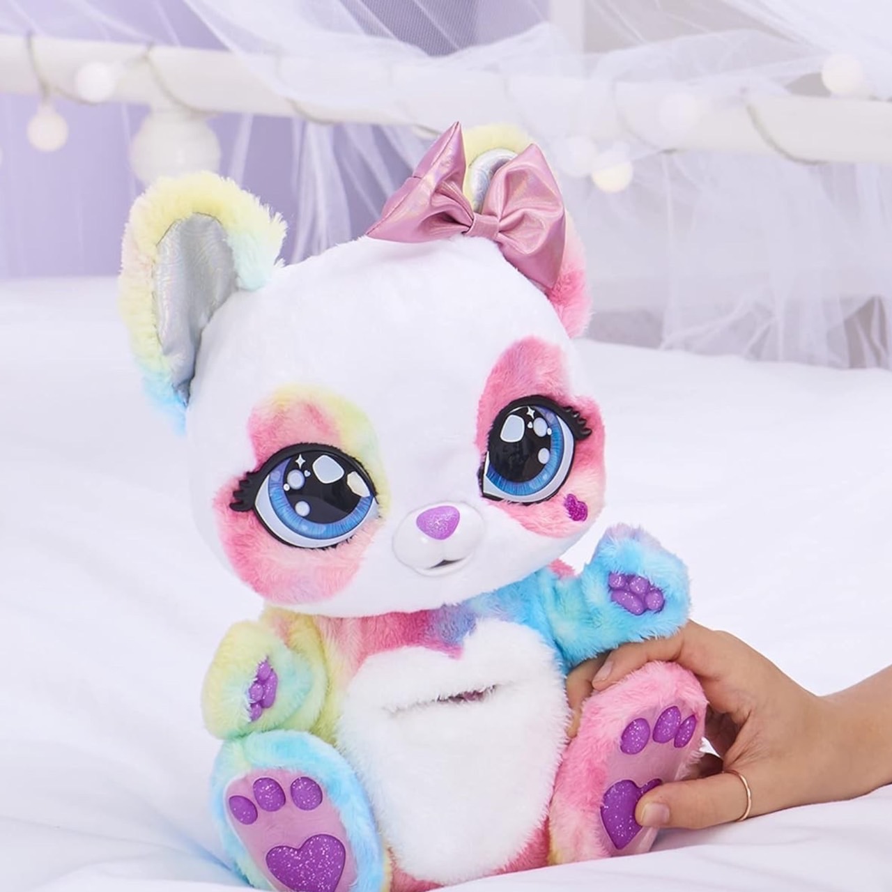 มาม๊าหมี&ลูกน้อยPeek-A-Roo, Interactive Rainbow Plush Toy and Baby with Bonus Bows , สำหรับเด็กอายุ 5ปีขึ้นไป , ราคา 3990 บาท
