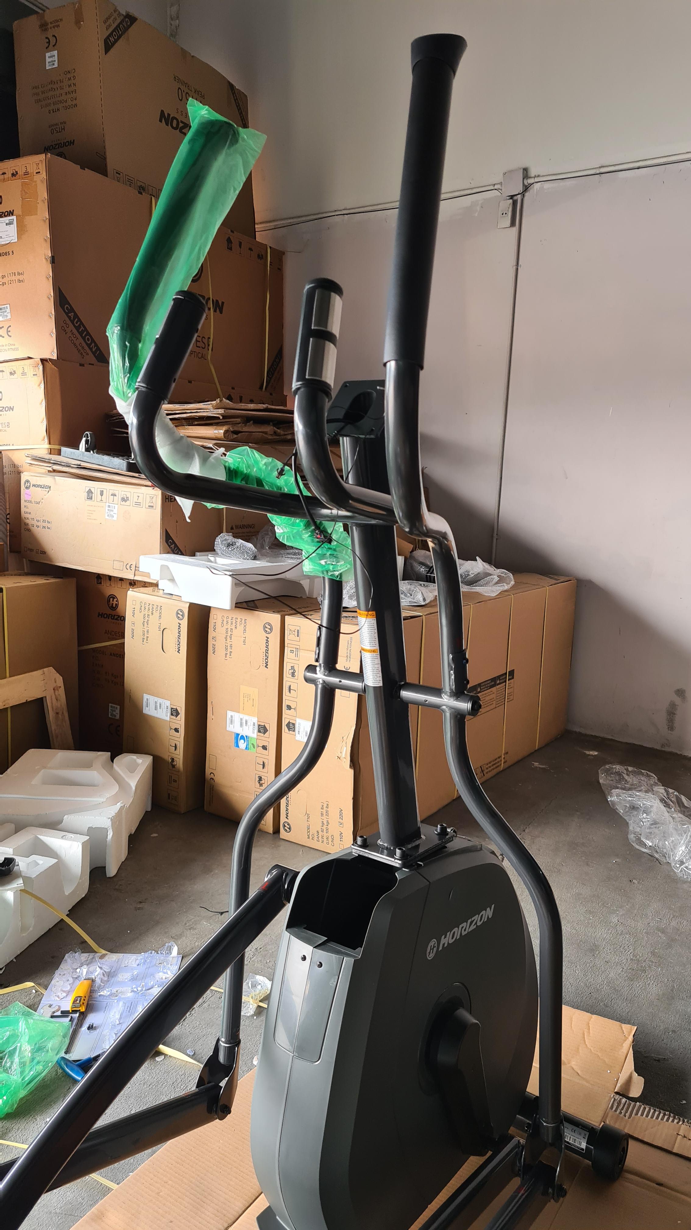 เครื่องเดินวงรี Horizon ex59 elliptical