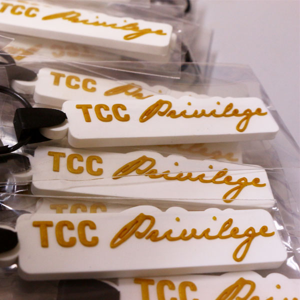 พวงกุญแจยางหยอด TCC