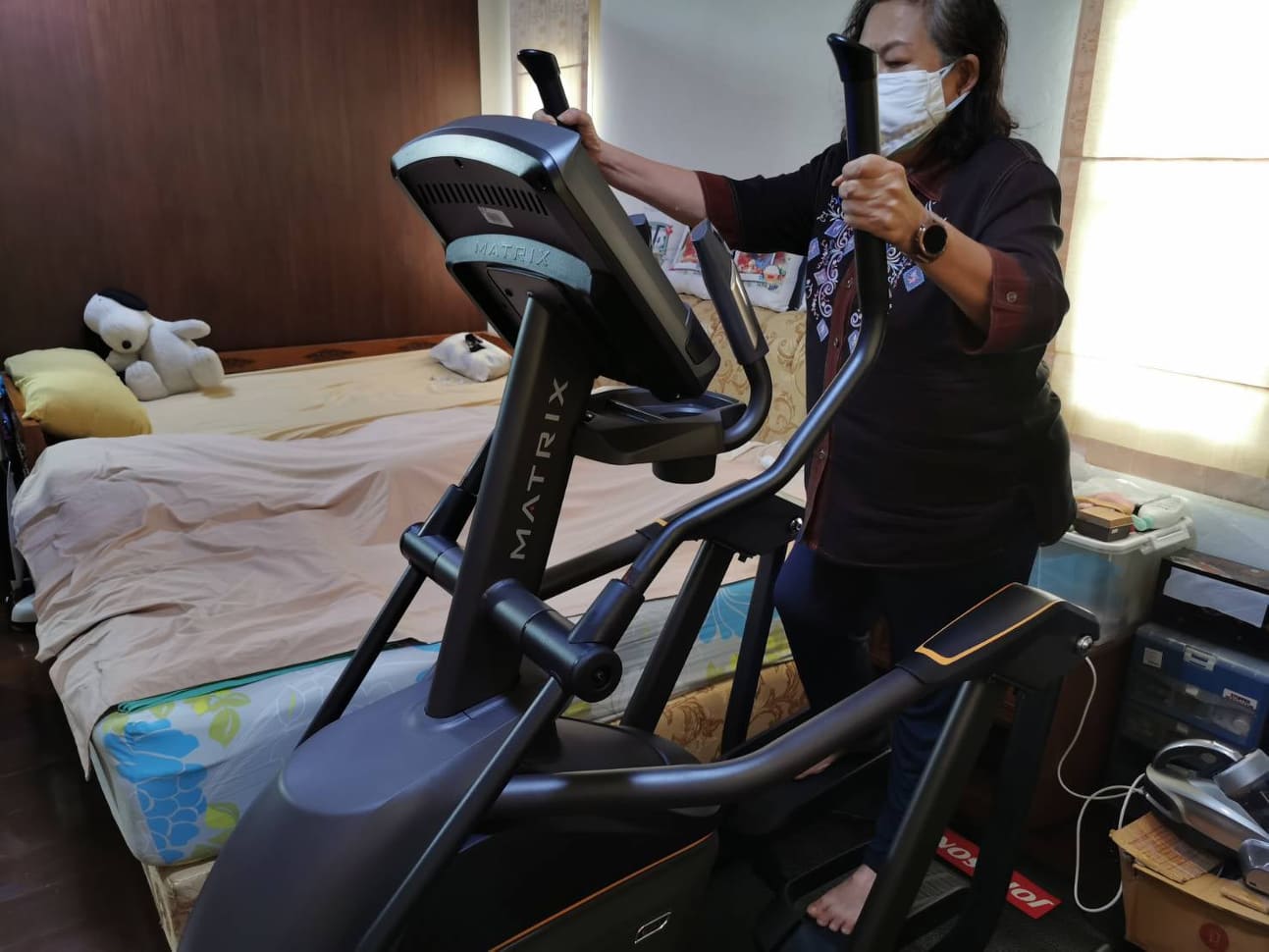 เครื่องเดินวงรี Matrix Elliptical E30XR USA