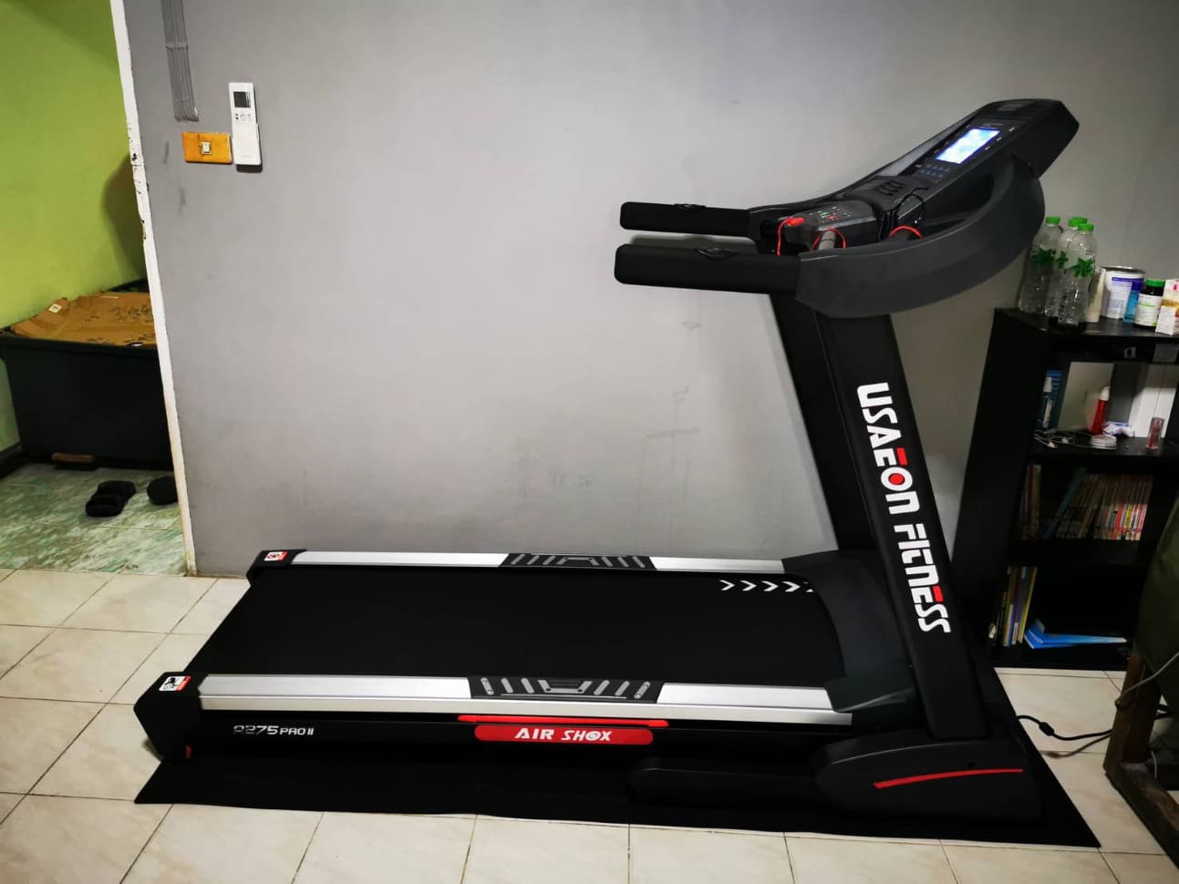 ขายตัวโชว์ลู่วิ่งไฟฟ้า USAeon รุ่น A275Pro2 Treadmill USA