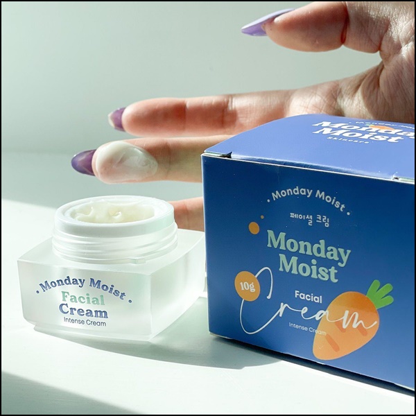 ครีมแครอท Monday Moist Facial Cream