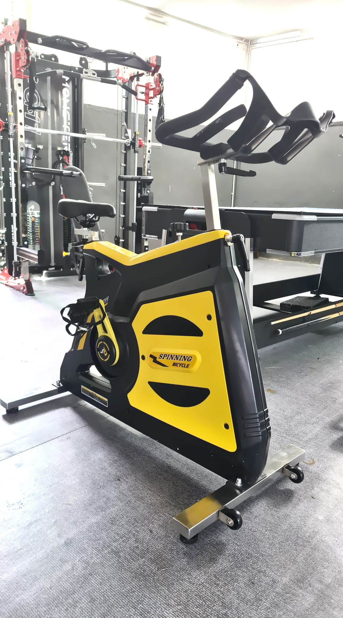 จักรยานออกกำลังกาย SpinBike R16 ล้างสต็อค