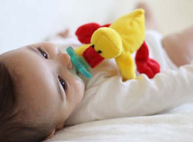 WubbaNub Yellow Duck Pacifier Toy By Wubbanub, USA จุกหลอก Wubbanub เป็ด
