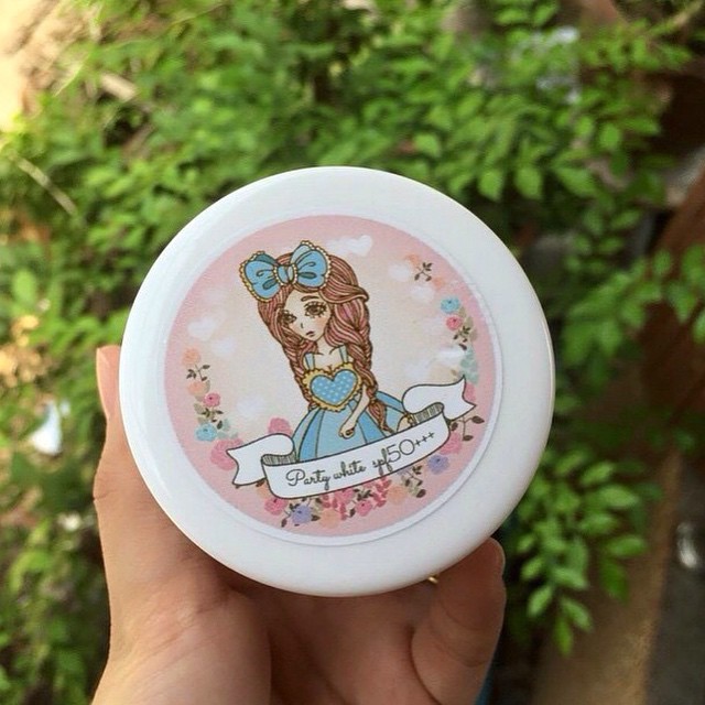 Party White SPF50+++ by Mayziio ครีมเทพ ขาวสุดๆ