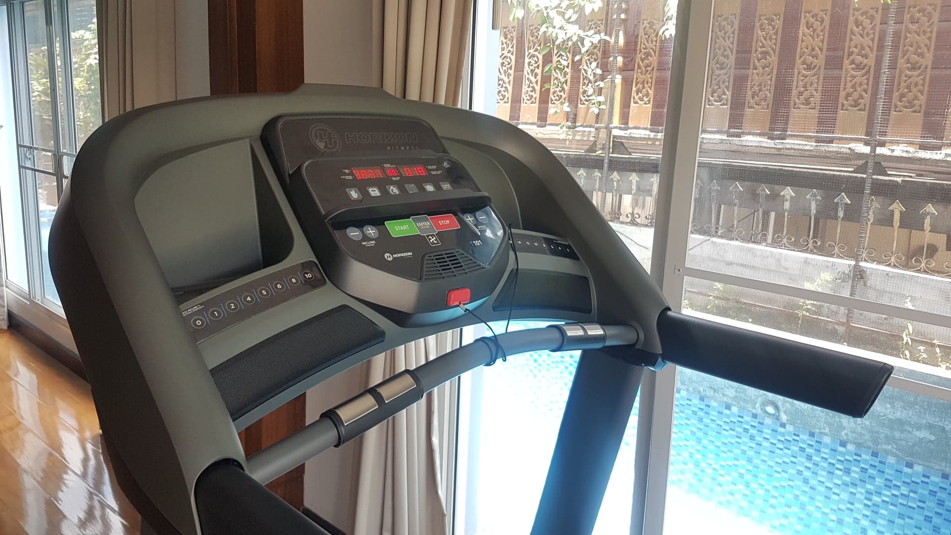 ลู่วิ่งไฟฟ้า Horizon T101